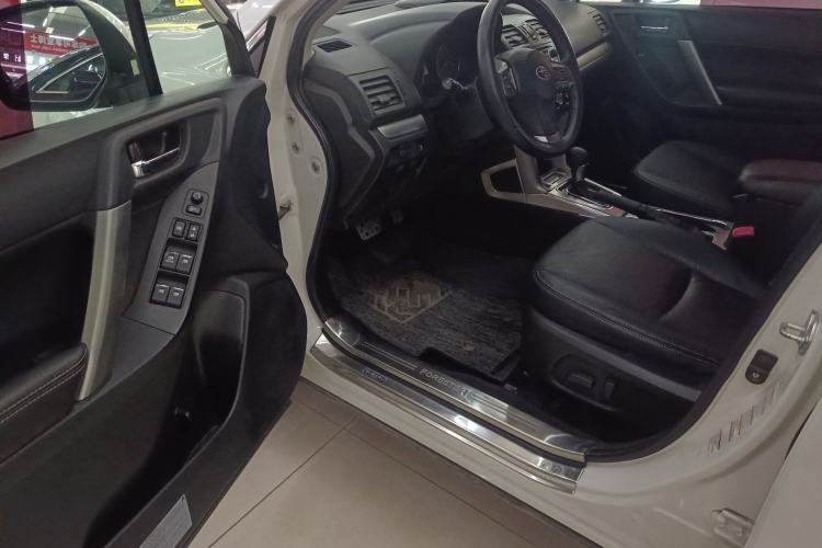 Used Subaru Forester 2013 2.5i Automatic Luxury Edition Driver Seat