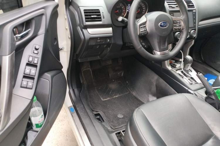 Used Subaru Forester 2013 2.5i Automatic Luxury Edition Driver Seat