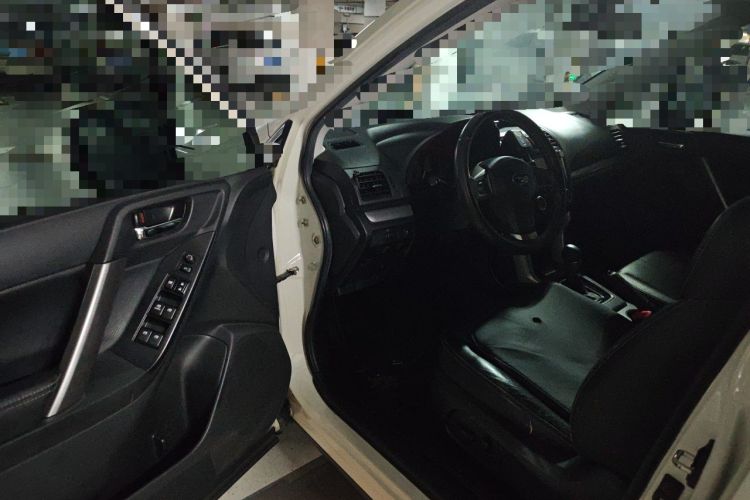 Used Subaru Forester 2013 2.5i Automatic Luxury Edition Driver Seat