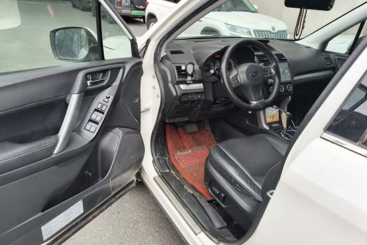 Used Subaru Forester 2013 2.0i Automatic Luxury Edition Driver Seat
