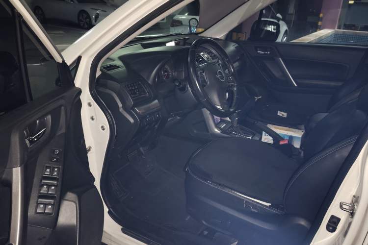 Used Subaru Forester 2013 2.5i Automatic Luxury Edition Driver Seat