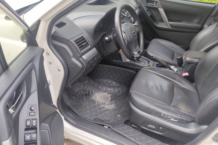 Used Subaru Forester 2013 2.5i Automatic Luxury Edition Driver Seat