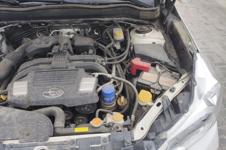 Used Subaru Forester 2013 2.5i Automatic Luxury Edition Engine Bay Left