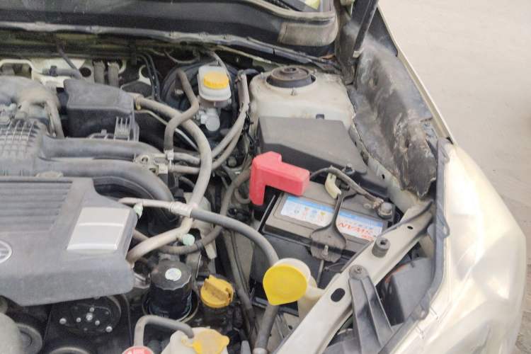 Used Subaru Forester 2013 2.5i Automatic Luxury Edition Engine Bay Left