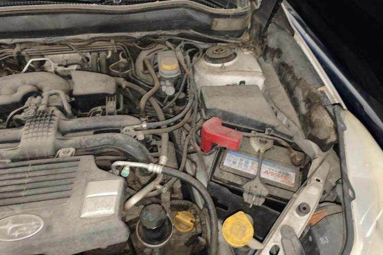 Used Subaru Forester 2013 2.5i Automatic Luxury Edition Engine Bay Left