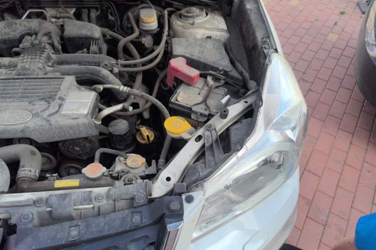 Used Subaru Forester 2013 2.5i Automatic Luxury Edition Engine Bay Left