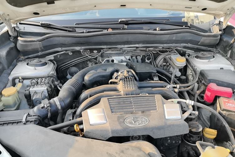 Used Subaru Forester 2013 2.5i Automatic Luxury Edition Engine Bay