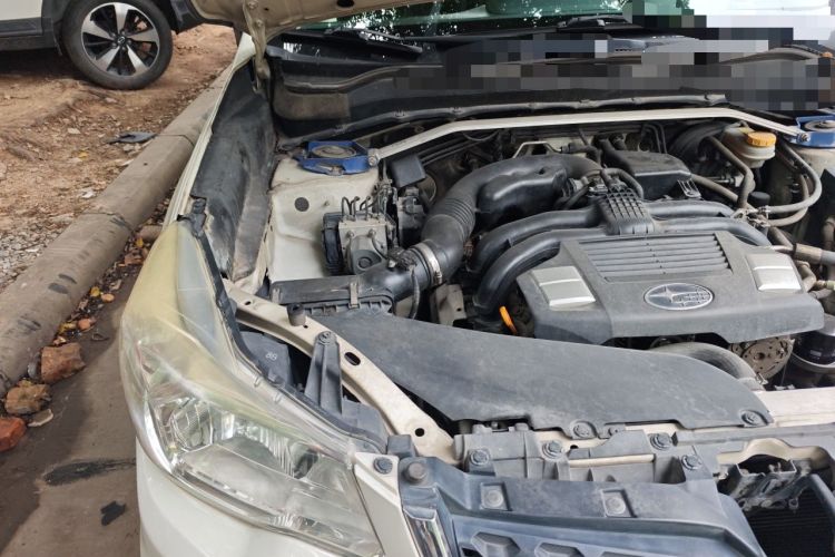 Used Subaru Forester 2013 2.0i Automatic Comfort Edition Engine Bay Right