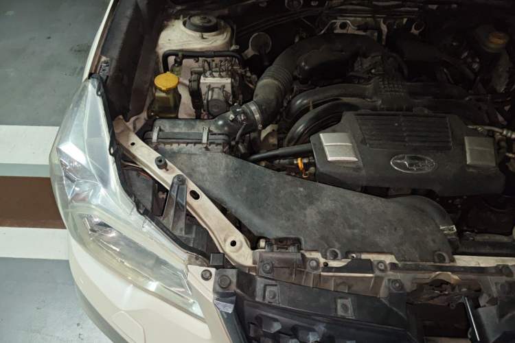 Used Subaru Forester 2013 2.5i Automatic Luxury Edition Engine Bay Right