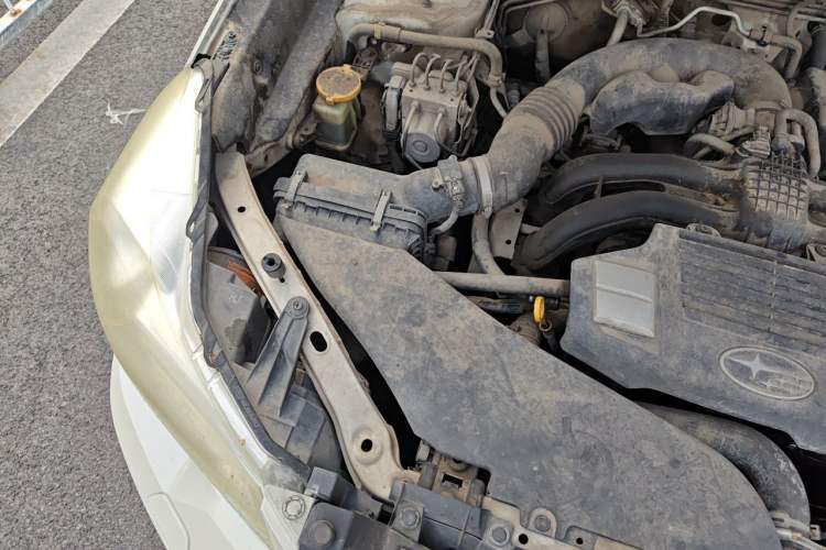 Used Subaru Forester 2013 2.5i Automatic Luxury Edition Engine Bay Right