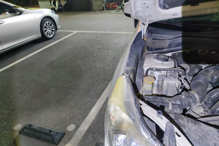 Used Subaru Forester 2013 2.5i Automatic Elite Navigation Edition Engine Bay Right