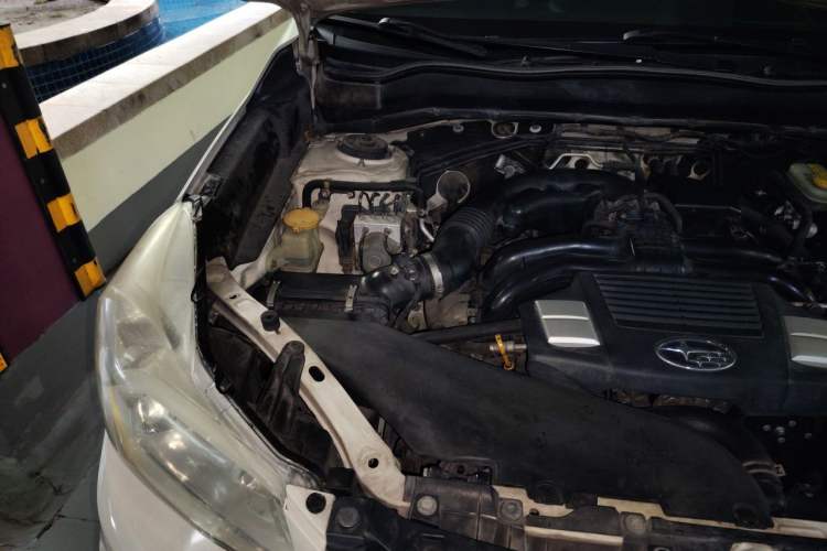 Used Subaru Forester 2013 2.5i Automatic Luxury Edition Engine Bay Right