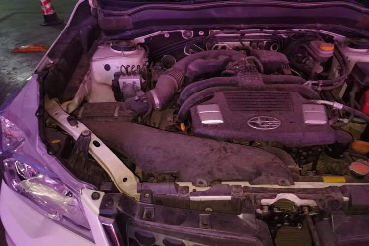 Used Subaru Forester 2013 2.0i Automatic Luxury Edition Engine Bay Right