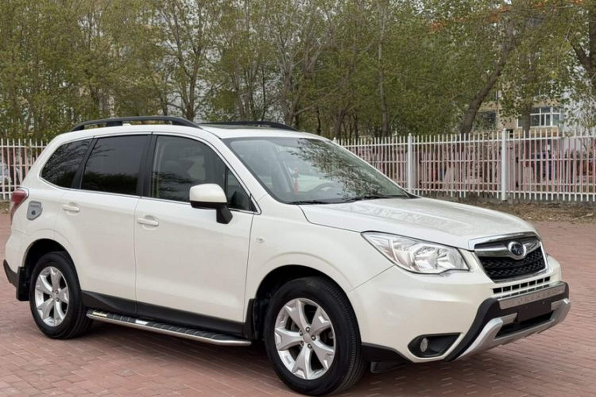 Used Subaru Forester 2013 2.0i Automatic Luxury Edition Exterior 3