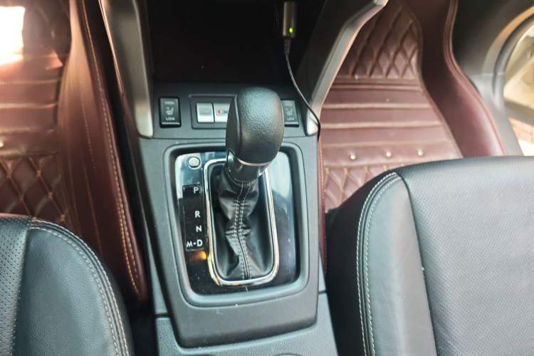 Used Subaru Forester 2013 2.5i Automatic Prestige Navigation Edition Gear Lever