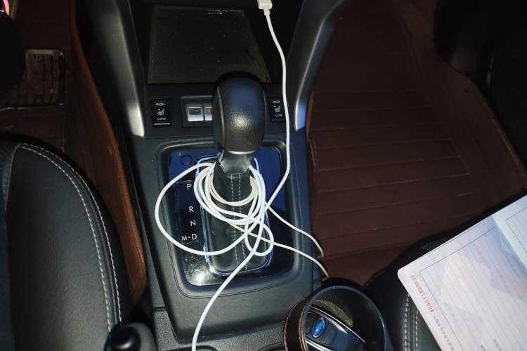 Used Subaru Forester 2013 2.5i Automatic Prestige Edition Gear Lever