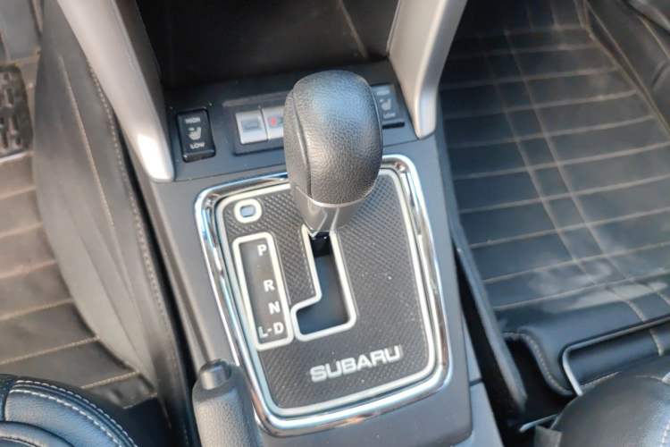 Used Subaru Forester 2013 2.5i Automatic Elite Edition Gear Lever