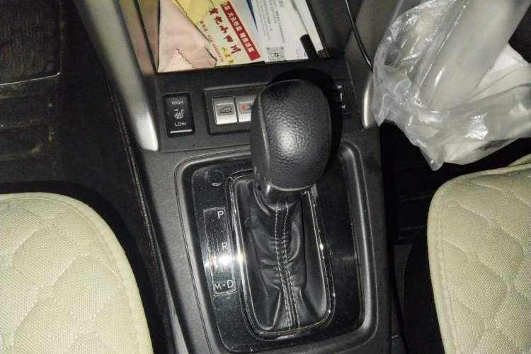 Used Subaru Forester 2013 2.5i Automatic Prestige Navigation Edition Gear Lever