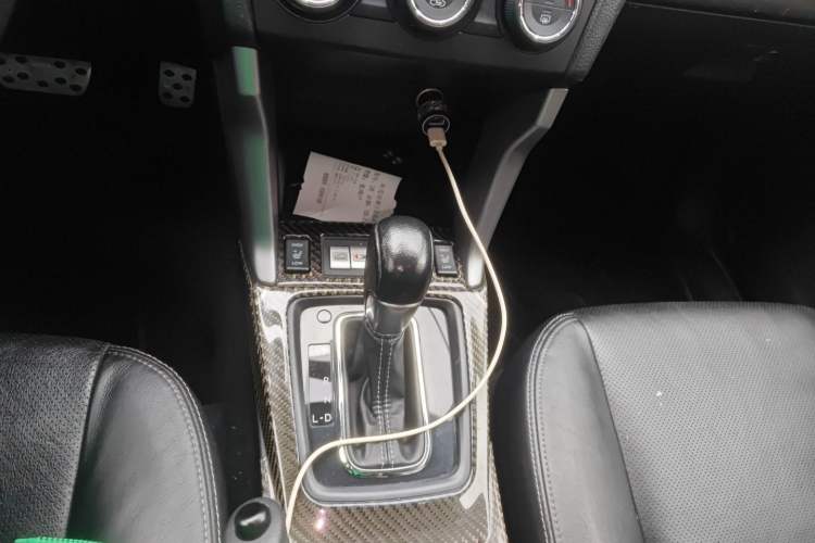 Used Subaru Forester 2013 2.5i Automatic Luxury Edition Gear Lever