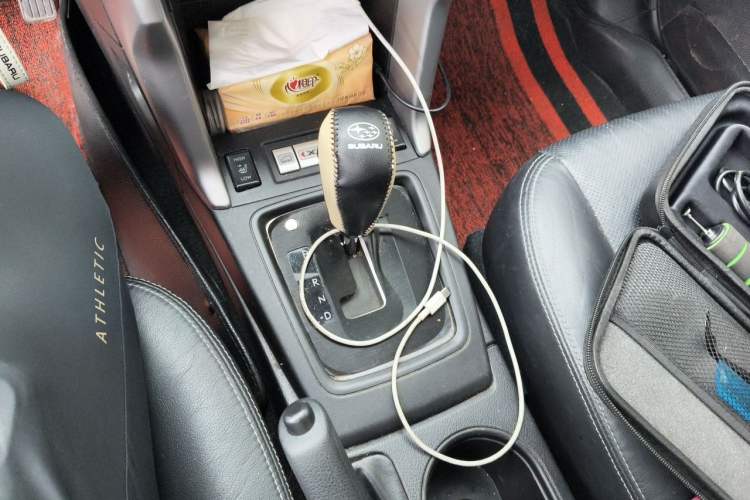 Used Subaru Forester 2013 2.0i Automatic Luxury Edition Gear Lever