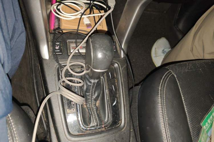 Used Subaru Forester 2013 2.5i Automatic Luxury Edition Gear Lever