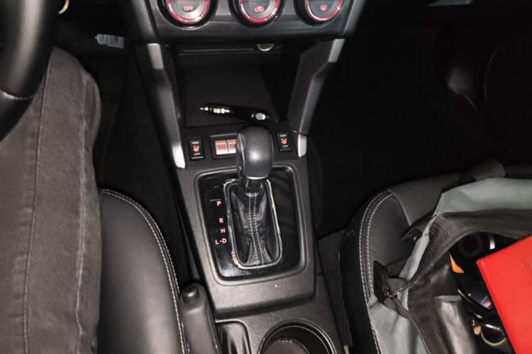 Used Subaru Forester 2013 2.5i Automatic Luxury Edition Gear Lever