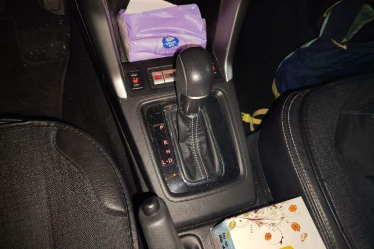Used Subaru Forester 2013 2.5i Automatic Luxury Edition Gear Lever