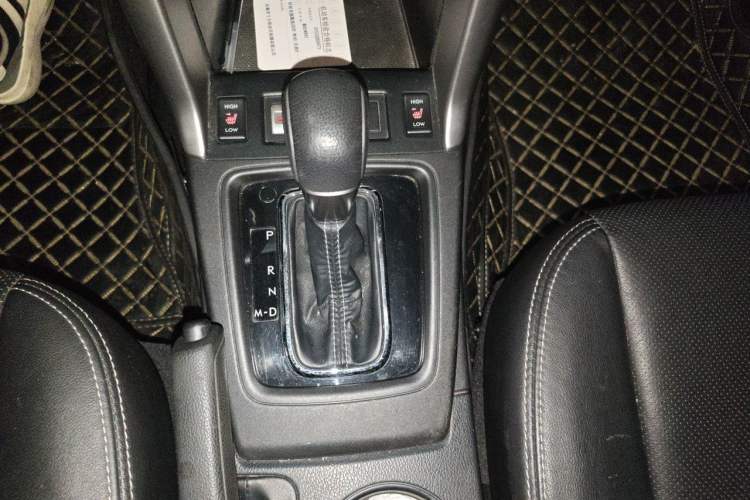 Used Subaru Forester 2013 2.5i Automatic Prestige Edition Gear Lever