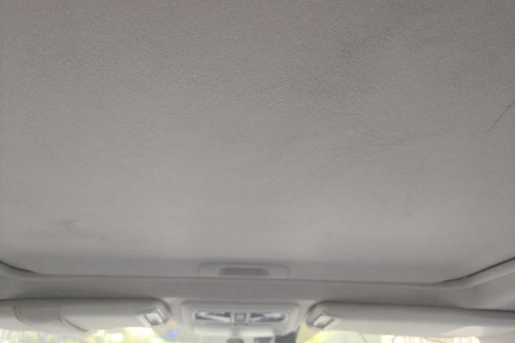 Used Subaru Forester 2013 2.5i Automatic Luxury Edition Headliner