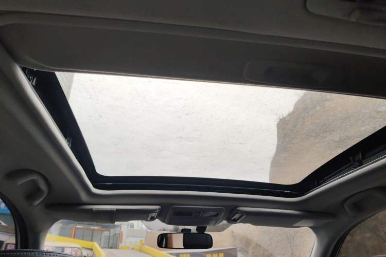 Used Subaru Forester 2013 2.5i Automatic Luxury Navigation Edition Headliner