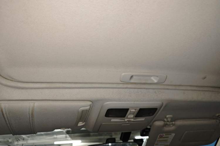 Used Subaru Forester 2013 2.5i Automatic Luxury Edition Headliner