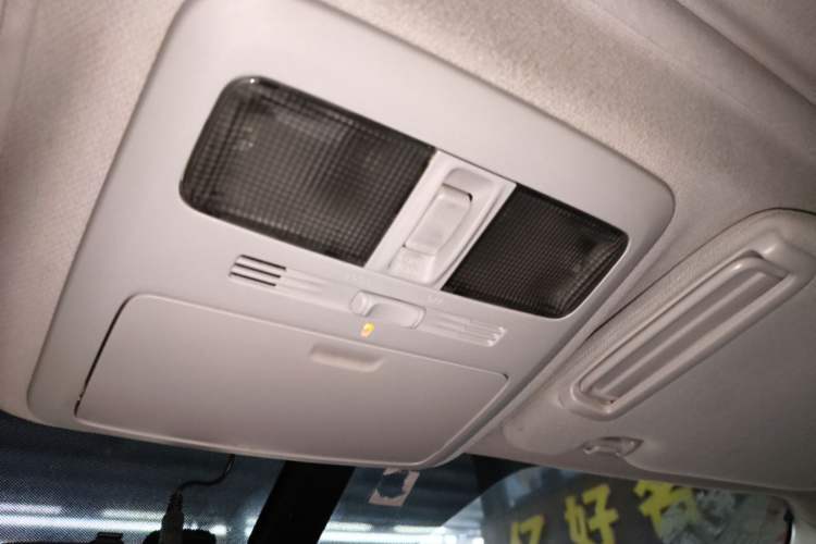 Used Subaru Forester 2013 2.5i Automatic Luxury Edition Headliner
