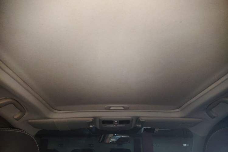 Used Subaru Forester 2013 2.5i Automatic Luxury Edition Headliner