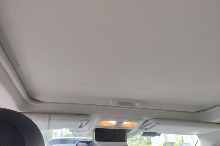 Used Subaru Forester 2013 2.5i Automatic Luxury Edition Headliner