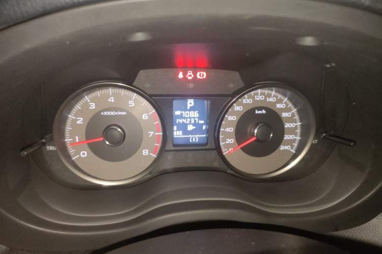 Used Subaru Forester 2013 2.5i Automatic Luxury Edition Instrument Cluster