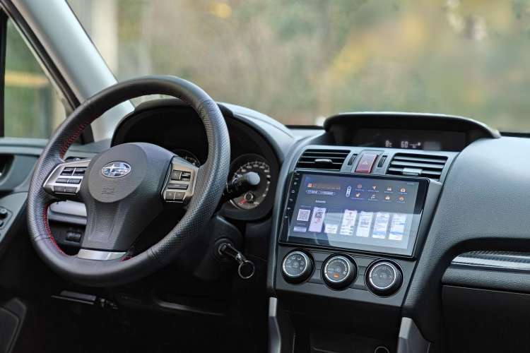 Used Subaru Forester 2013 2.0i Automatic Luxury Edition Interior 2