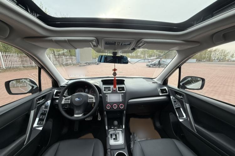 Used Subaru Forester 2013 2.0i Automatic Luxury Edition Interior 4