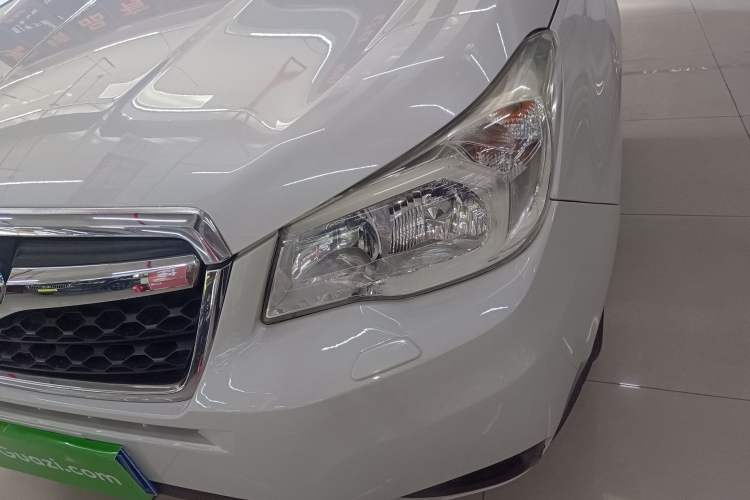 Used Subaru Forester 2013 2.5i Automatic Luxury Edition Left Front Headlight