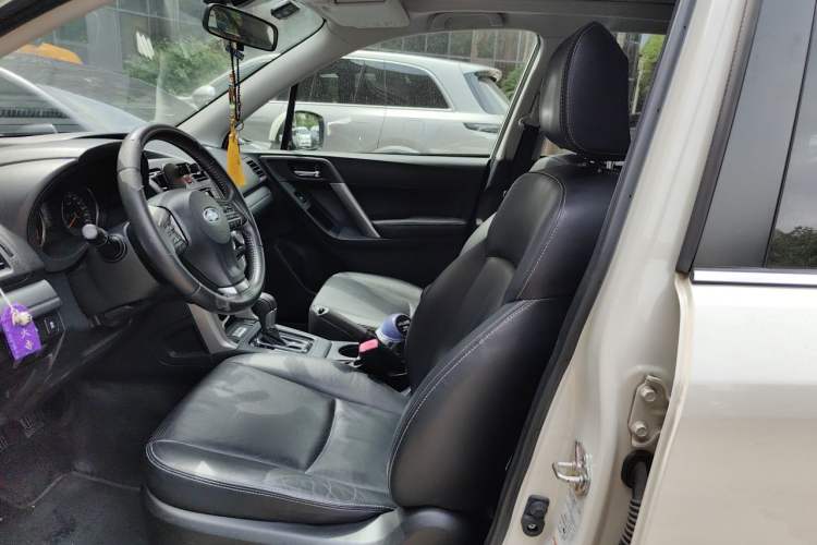 Used Subaru Forester 2013 2.5i Automatic Luxury Edition Left Front Seat