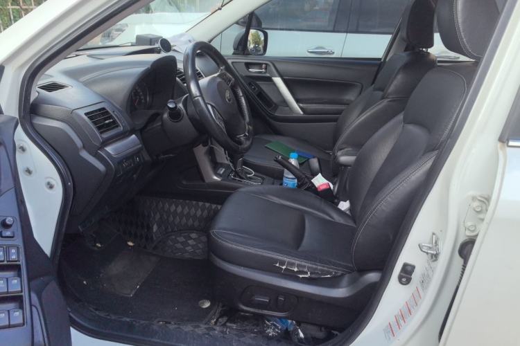 Used Subaru Forester 2013 2.5i Automatic Luxury Edition Left Front Seat