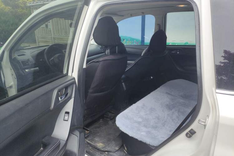Used Subaru Forester 2013 2.5i Automatic Luxury Edition Left Rear Seat