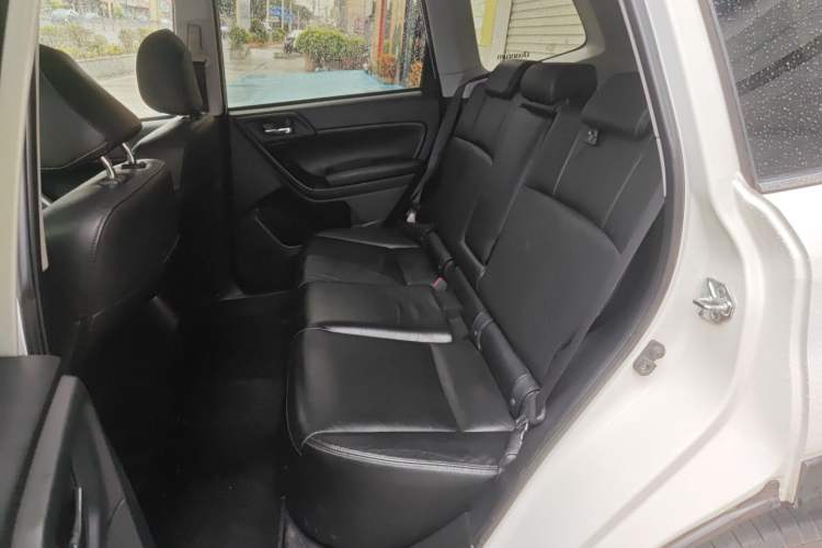 Used Subaru Forester 2013 2.5i Automatic Luxury Edition Left Rear Seat