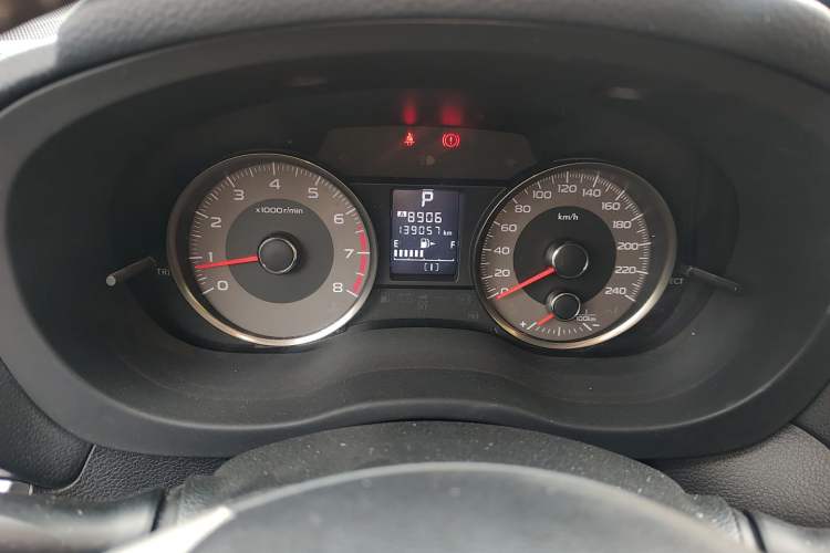Used Subaru Forester 2013 2.0i Automatic Luxury Edition Odometer Close Up