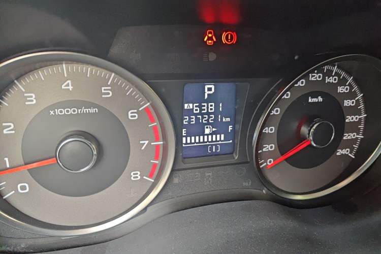 Used Subaru Forester 2013 2.5i Automatic Luxury Edition Odometer Close Up