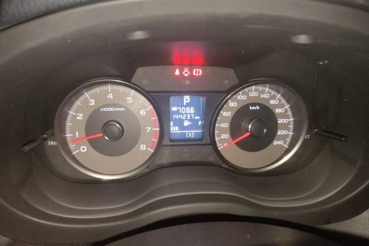 Used Subaru Forester 2013 2.5i Automatic Luxury Edition Odometer Close Up