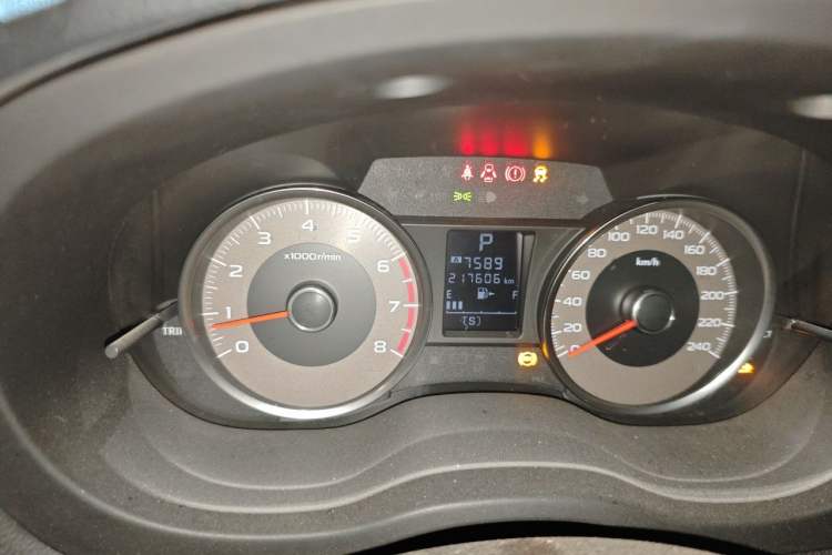 Used Subaru Forester 2013 2.5i Automatic Luxury Edition Odometer Close Up