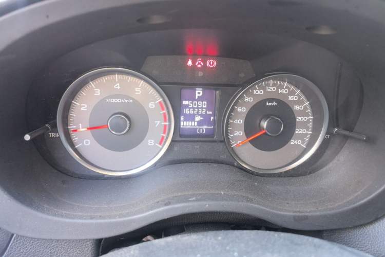 Used Subaru Forester 2013 2.5i Automatic Luxury Edition Odometer Close Up