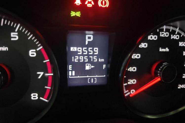 Used Subaru Forester 2013 2.5i Automatic Luxury Navigation Edition Odometer Close Up