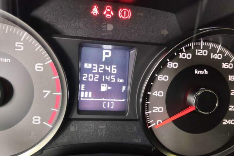 Used Subaru Forester 2013 2.5i Automatic Luxury Edition Odometer Close Up