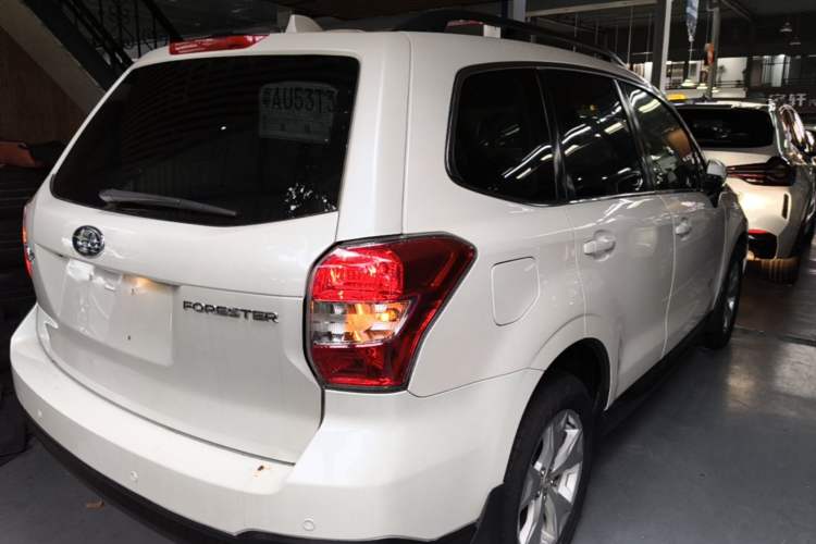 Used Subaru Forester 2013 2.5i Automatic Luxury Edition Rear Right 45 Deg